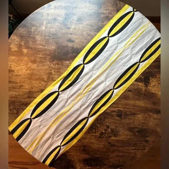 Echo | 100% silk scarf - Picture 1 of 9